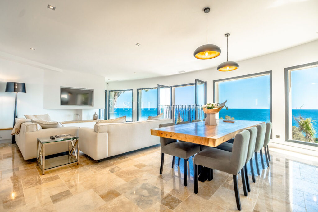 location saisonnière villa 6 Pièce(s) – 6 pièces – 4 chambres – 300.00 m²