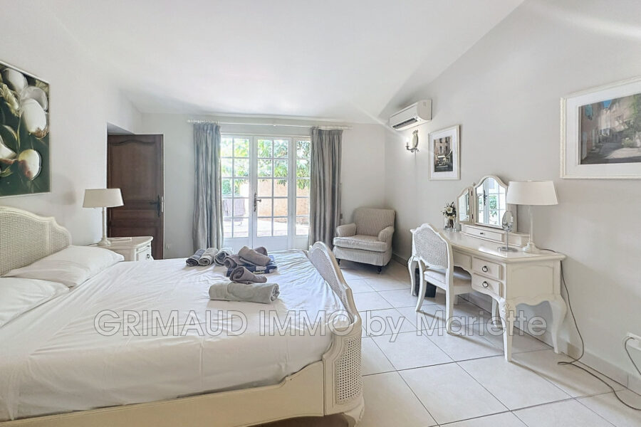 Maison à vendre à Le Plan-de-la-Tour — Vue parc — photo 11