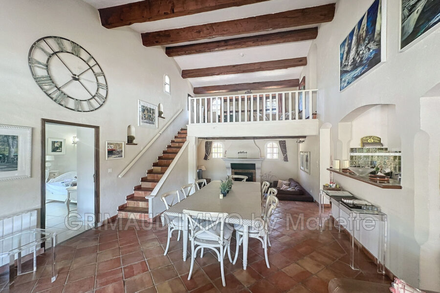 Maison à vendre à Le Plan-de-la-Tour — Vue parc — photo 8