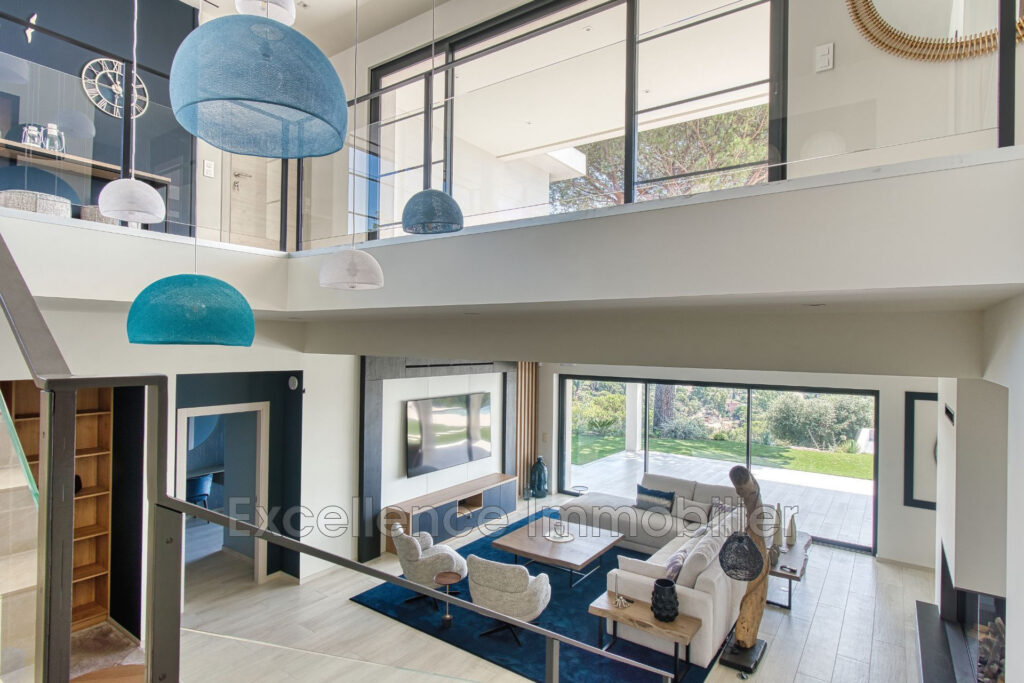 vente propriété 6 Pièce(s) – 6 pièces – 4 chambres – 355.00 m²