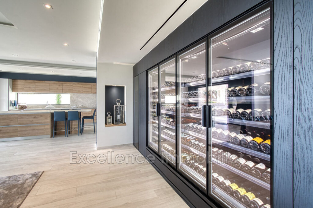 vente propriété 6 Pièce(s) – 6 pièces – 4 chambres – 355.00 m²