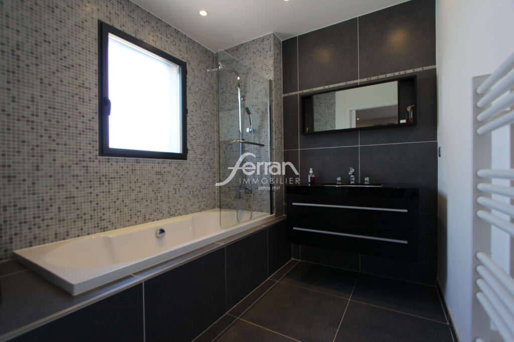 A vendre Villa de 152m² sur 750m²- Trans en Provence – 4 pièces – 3 chambres – 152.00 m²