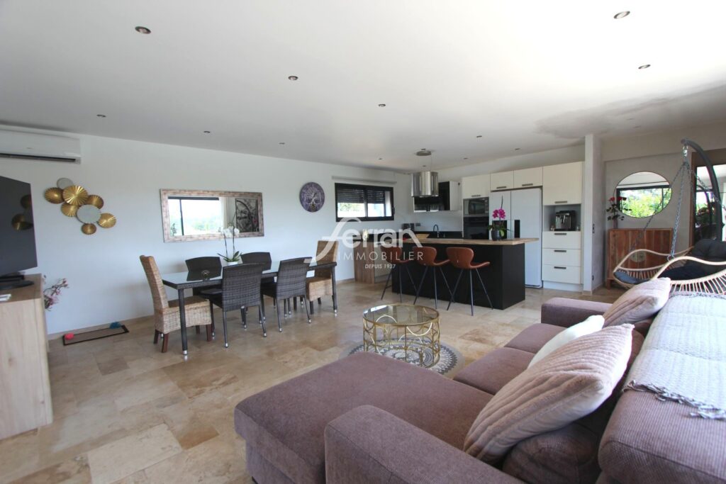 A vendre Villa de 152m² sur 750m²- Trans en Provence – 4 pièces – 3 chambres – 152.00 m²