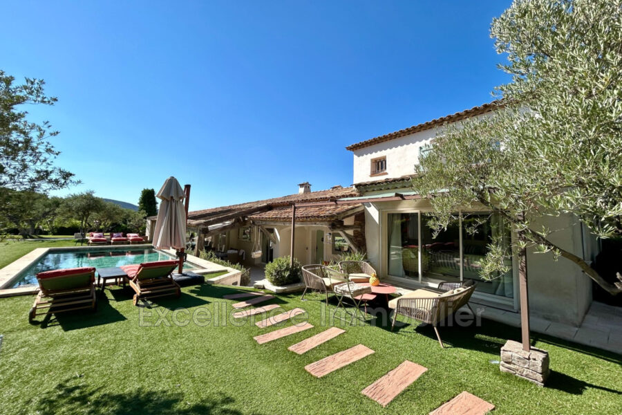 Maison à vendre à Sainte-maxime