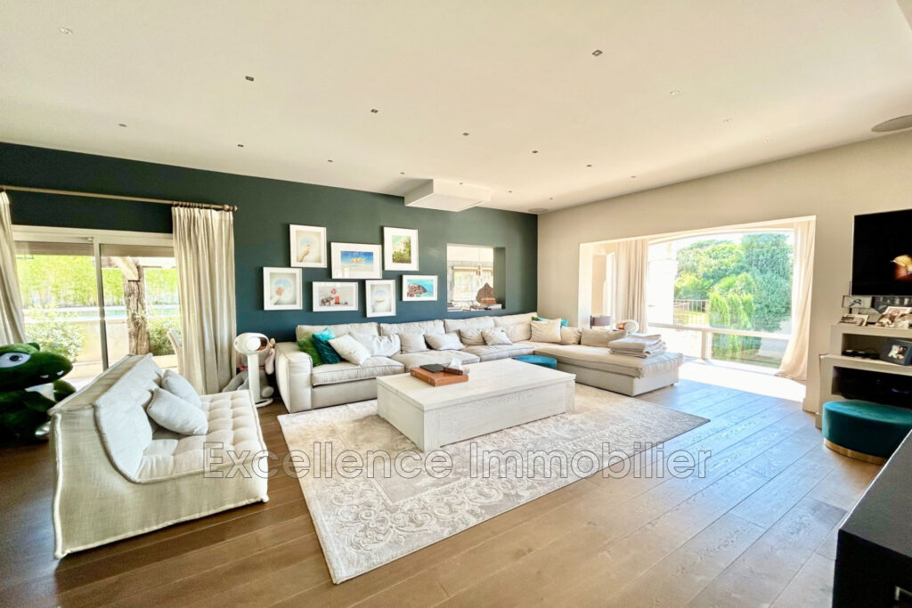 vente villa 8 Pièce(s) – 8 pièces – 5 chambres – 265.00 m²