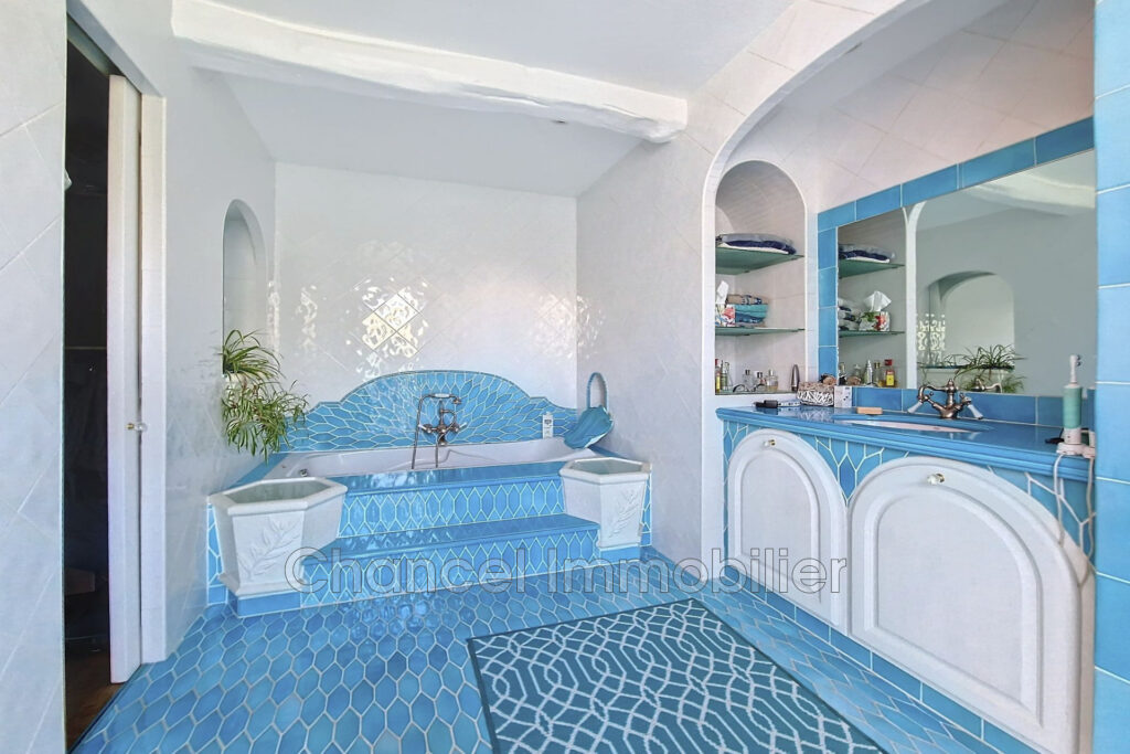 vente villa 5 Pièce(s) – 5 pièces – 3 chambres – 4  – 170.00 m²