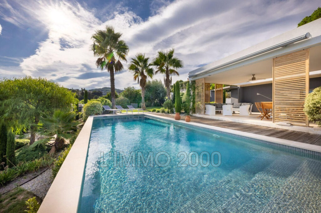 vente villa contemporaine 8 Pièce(s) – 8 pièces – 6 chambres – 306.00 m²