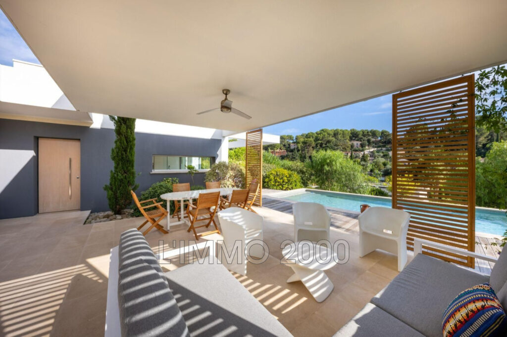 vente villa contemporaine 8 Pièce(s) – 8 pièces – 6 chambres – 306.00 m²