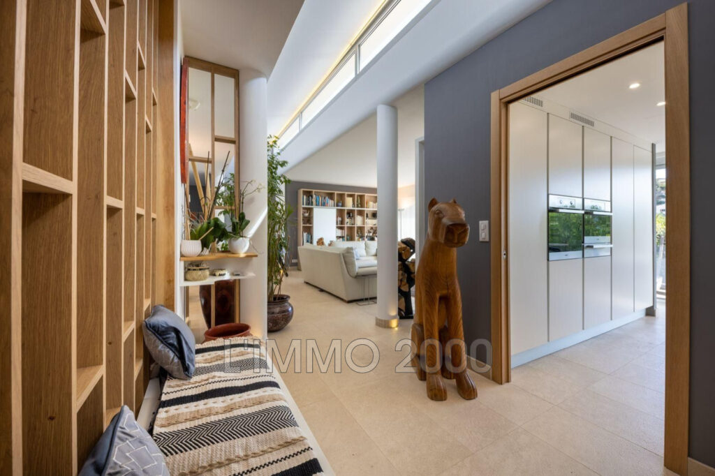 vente villa contemporaine 8 Pièce(s) – 8 pièces – 6 chambres – 306.00 m²