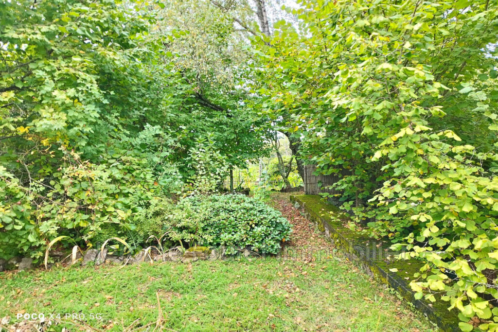 vente maison de village – NR pièces – 3 chambres – 237.50 m²