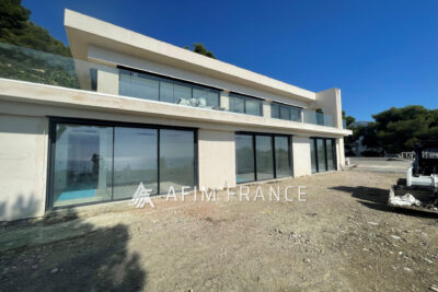 vente villa – 5 pièces – 4 chambres – 235.00 m²