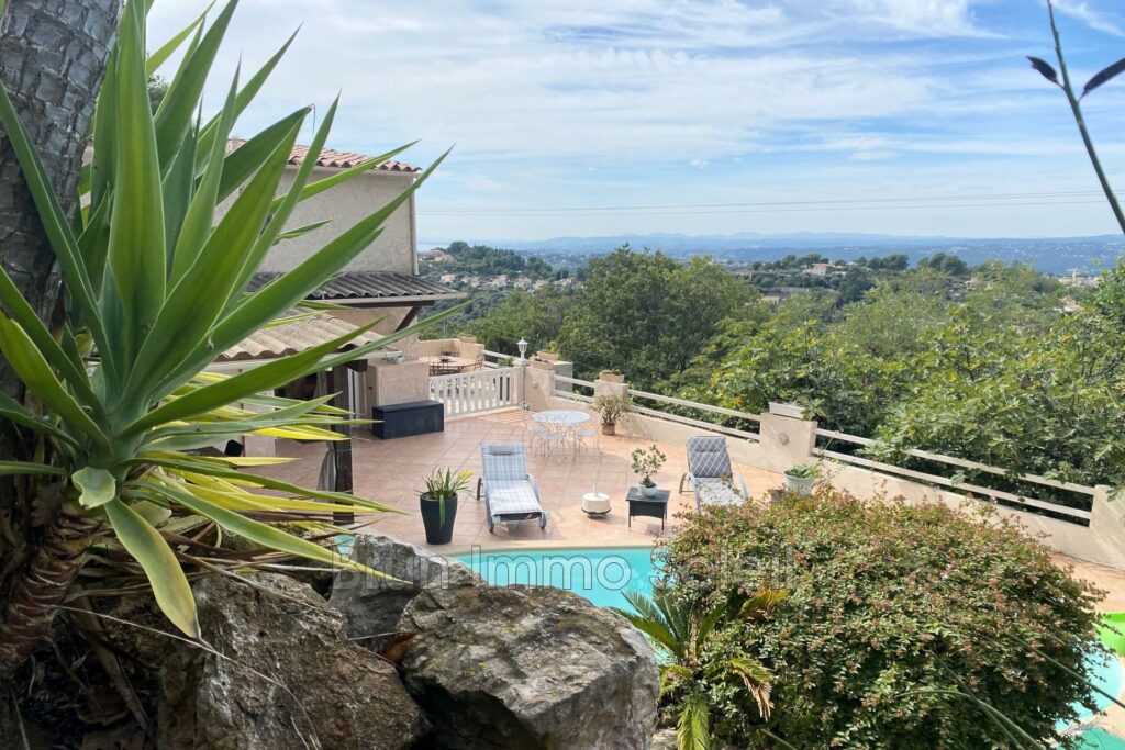 ASPREMONT 06 hauteur nice   agence BRUN IMMO SOLEIL  7 Boulev – 6 pièces – 4 chambres – 180.00 m²