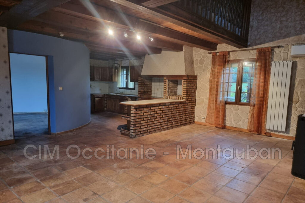 vente maison – NR pièces – 3 chambres – 148.00 m²