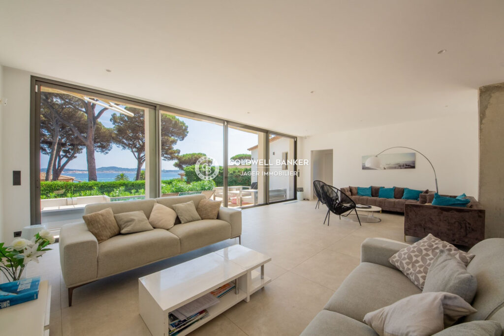 vente villa 6 Pièce(s) – 6 pièces – 5 chambres – 240.00 m²