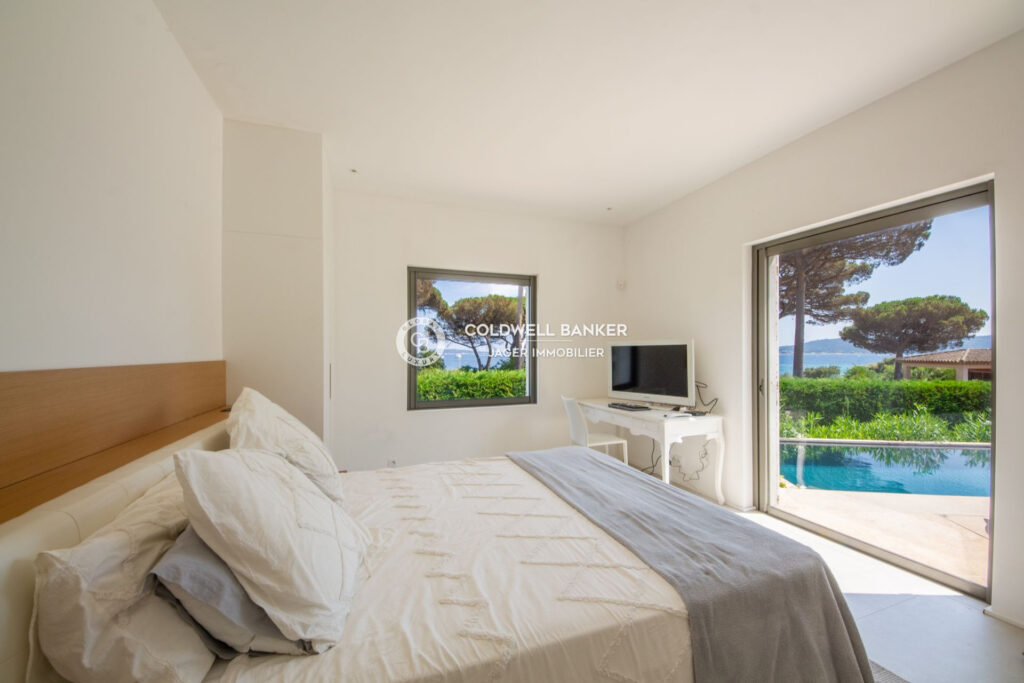 vente villa 6 Pièce(s) – 6 pièces – 5 chambres – 240.00 m²