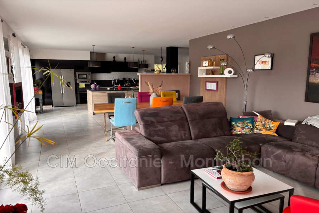 vente villa contemporaine 5 Pièce(s) – 5 pièces – 4 chambres – 180.00 m²