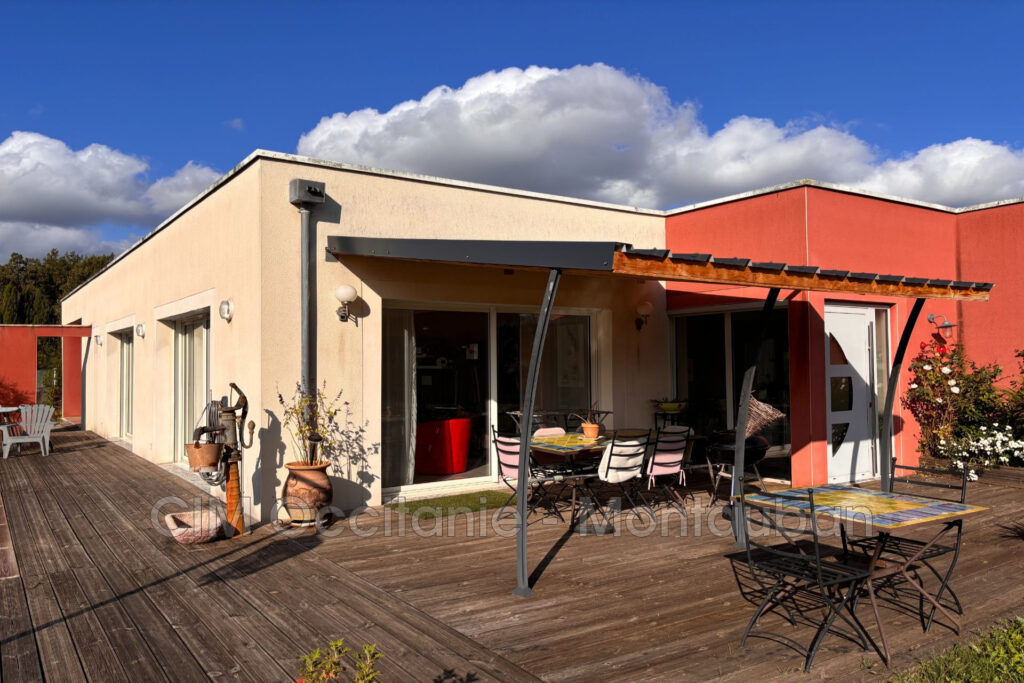 vente villa contemporaine 5 Pièce(s) – 5 pièces – 4 chambres – 180.00 m²
