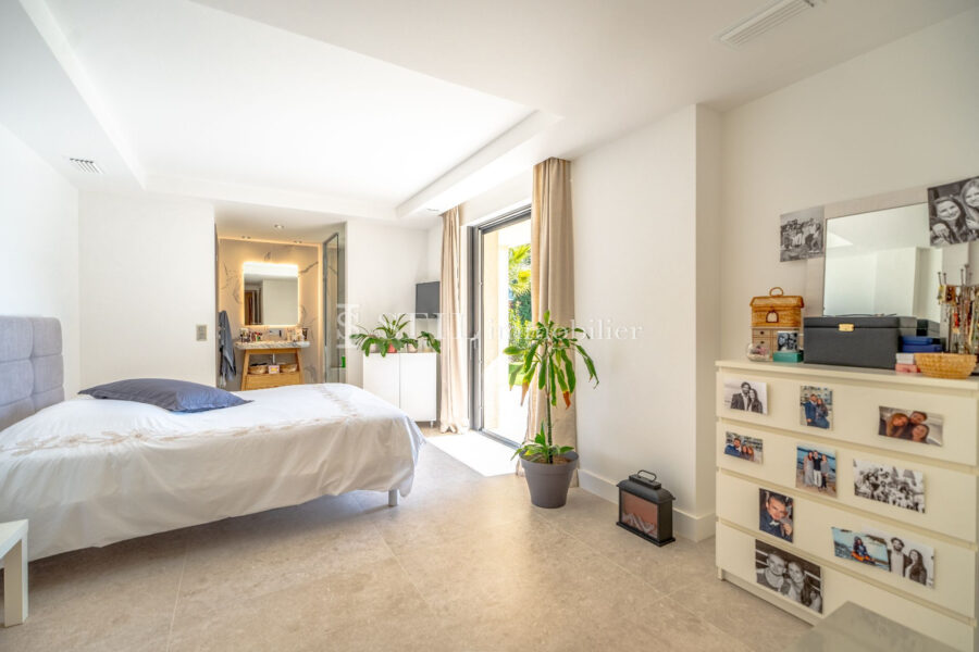 Maison à vendre à Sainte-Maxime — Vue mer — photo 9