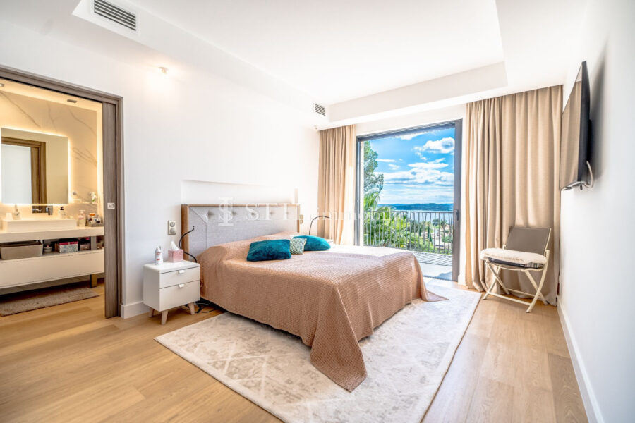 Maison à vendre à Sainte-Maxime — Vue mer — photo 7