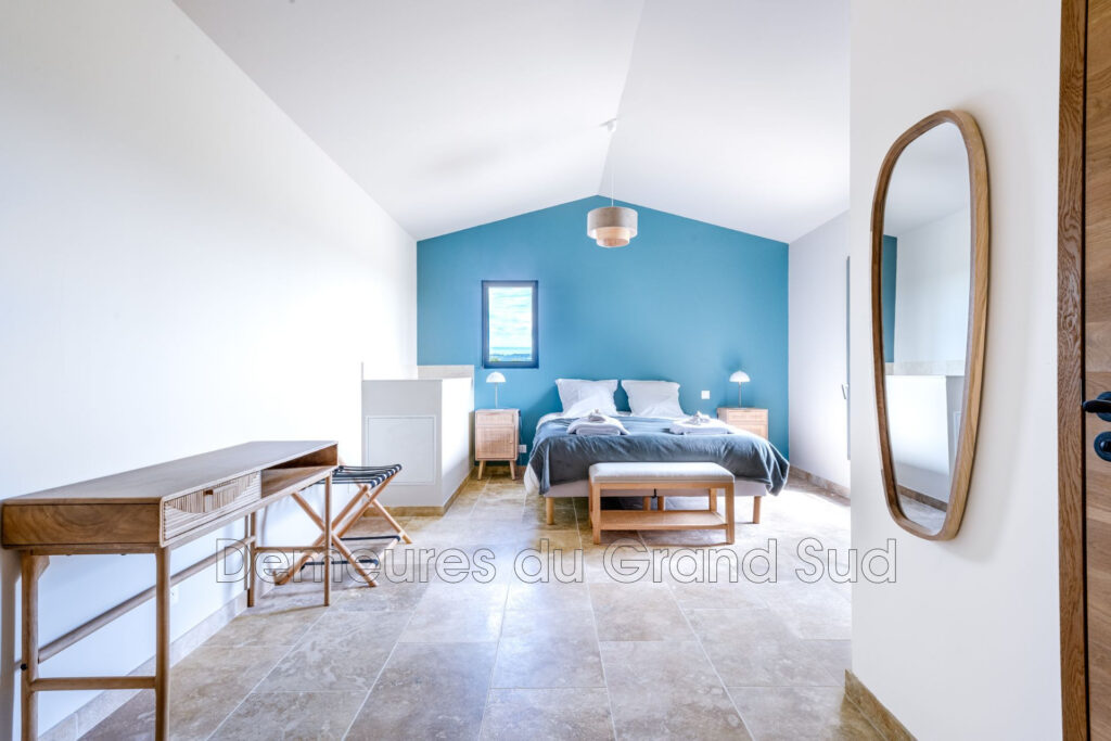 vente mas 8 Pièce(s) – 8 pièces – 6 chambres – 250.00 m²