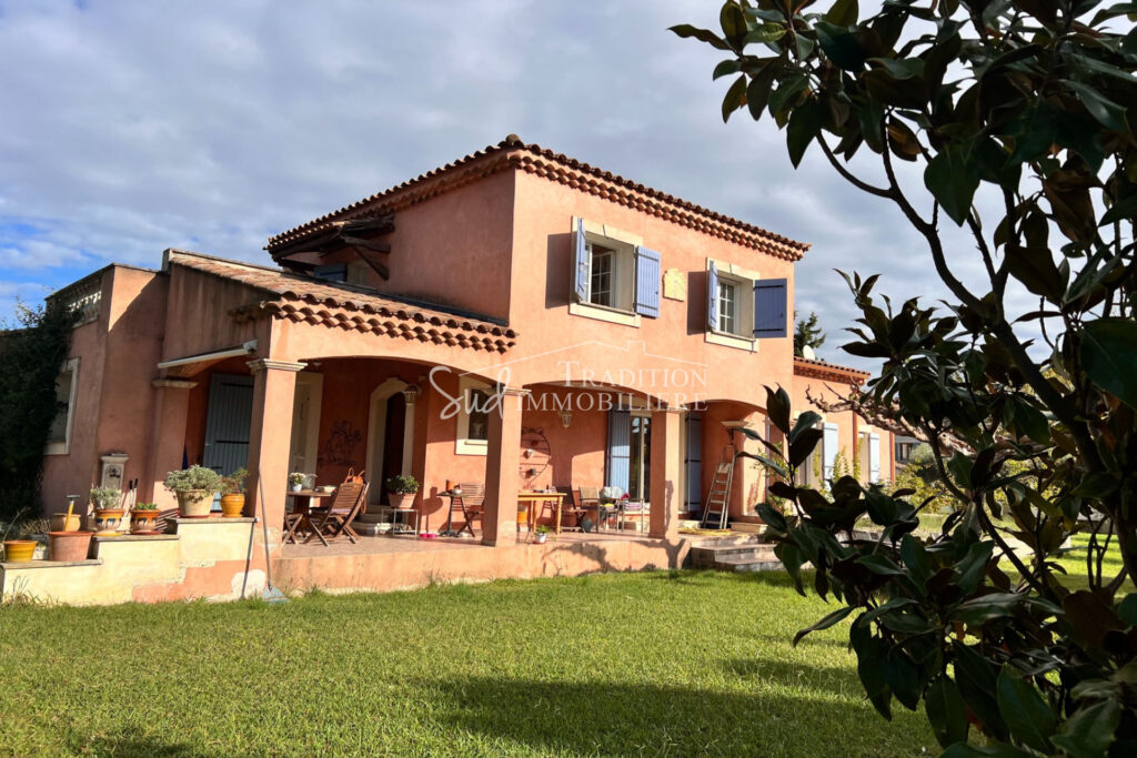 vente villa 2 Pièce(s) – 2 pièces – 3 chambres – 134.00 m²