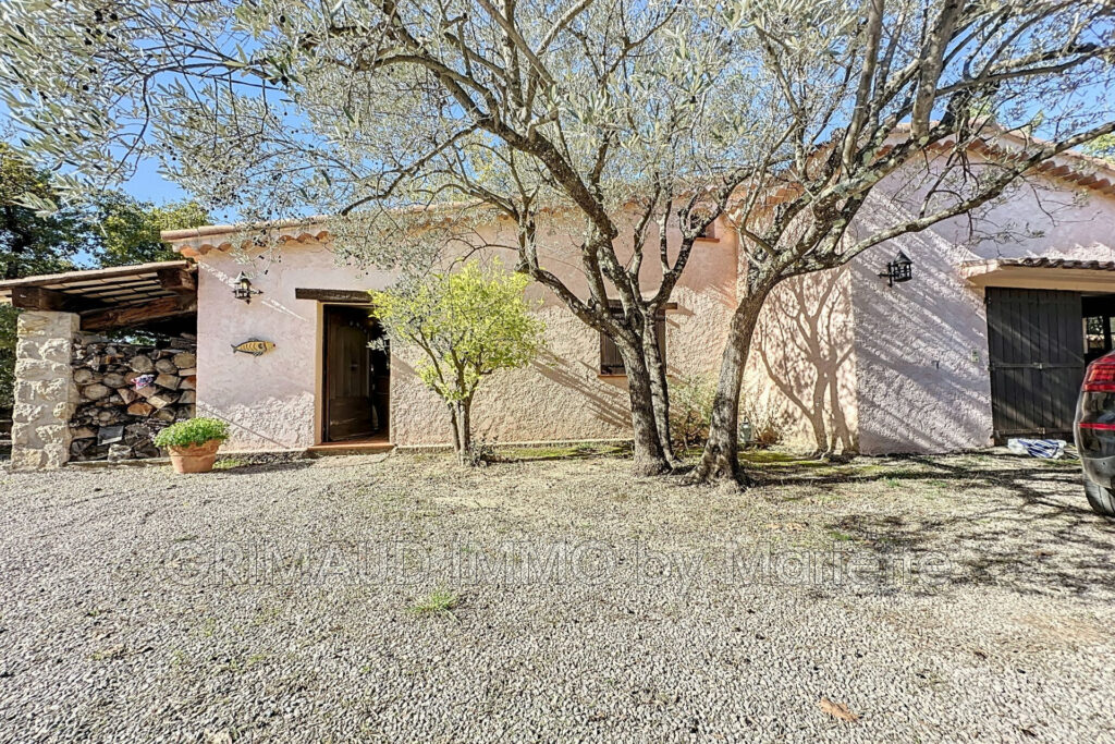 Ensemble de plusieurs maisons en pierres seches avec piscine e – 10 pièces – 7 chambres – 4