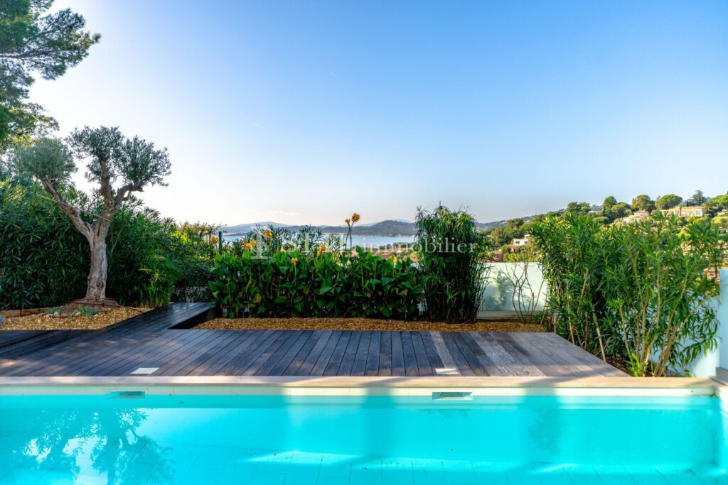 vente villa 8 Pièce(s) – 8 pièces – 5 chambres – 4  – 297.00 m²