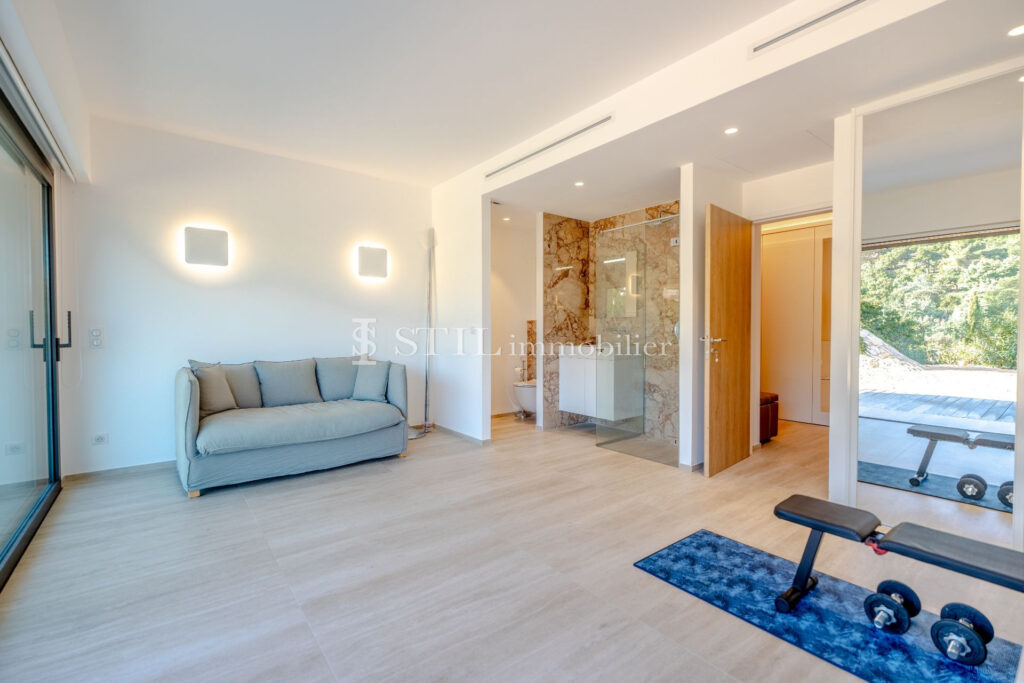 vente villa 8 Pièce(s) – 8 pièces – 5 chambres – 4  – 297.00 m²