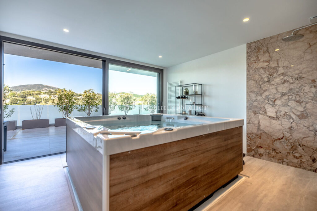 vente villa 8 Pièce(s) – 8 pièces – 5 chambres – 4  – 297.00 m²