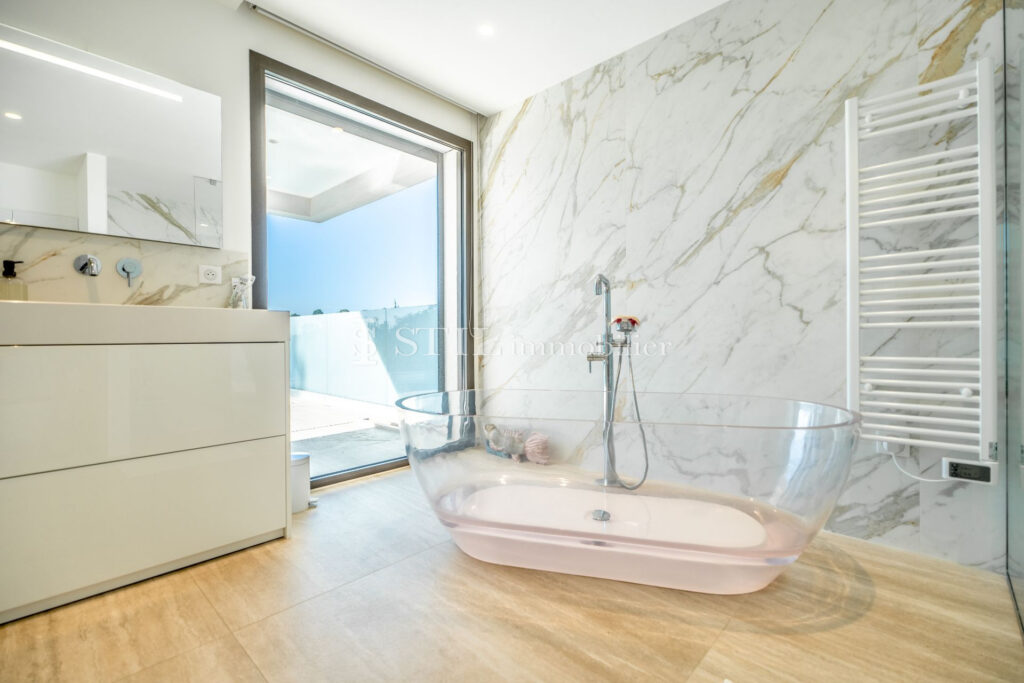 vente villa 8 Pièce(s) – 8 pièces – 5 chambres – 4  – 297.00 m²