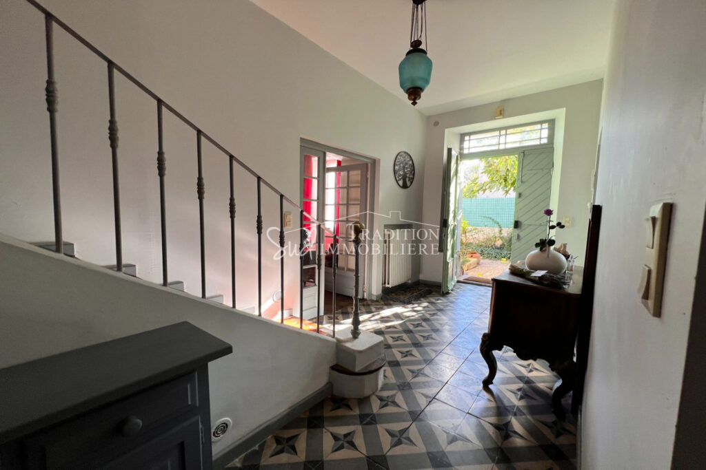 vente maison de village 6 Pièce(s) – 6 pièces – 4 chambres – 120.00 m²