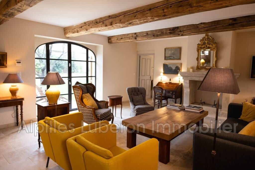 location saisonnière villa provençale 5 Pièce(s) – 5 pièces – 3 chambres – 4  – 170.00 m²