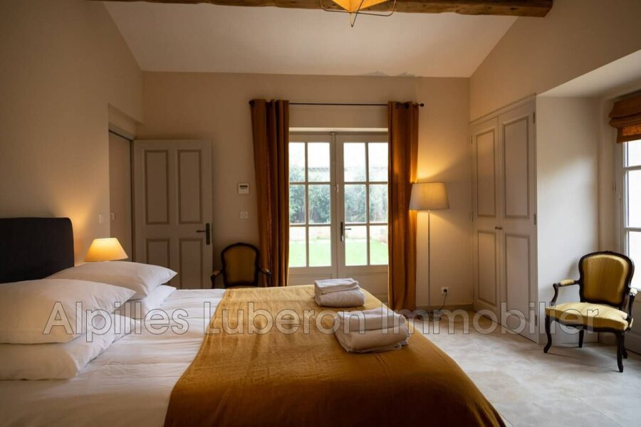 Maison à louer à Eygalières