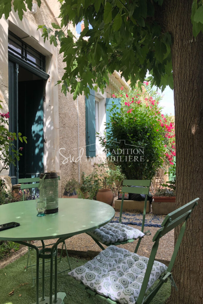 vente maison de village 6 Pièce(s) – 6 pièces – 4 chambres – NR  – 120.00 m²