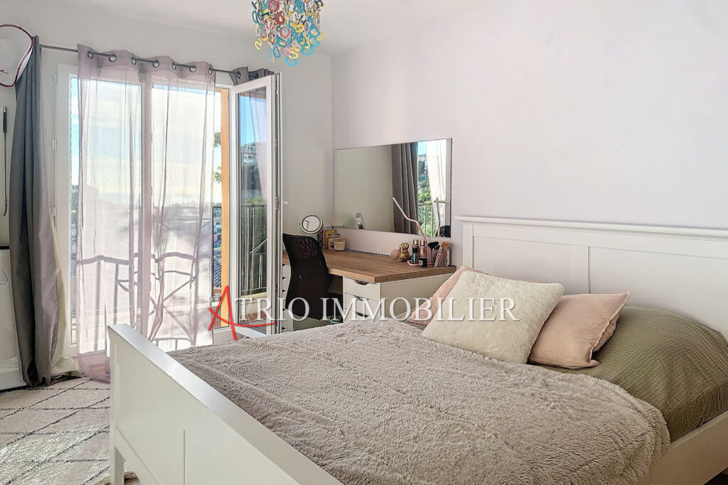 vente appartement 4 Pièce(s) – 4 pièces – 3 chambres – 100.00 m²