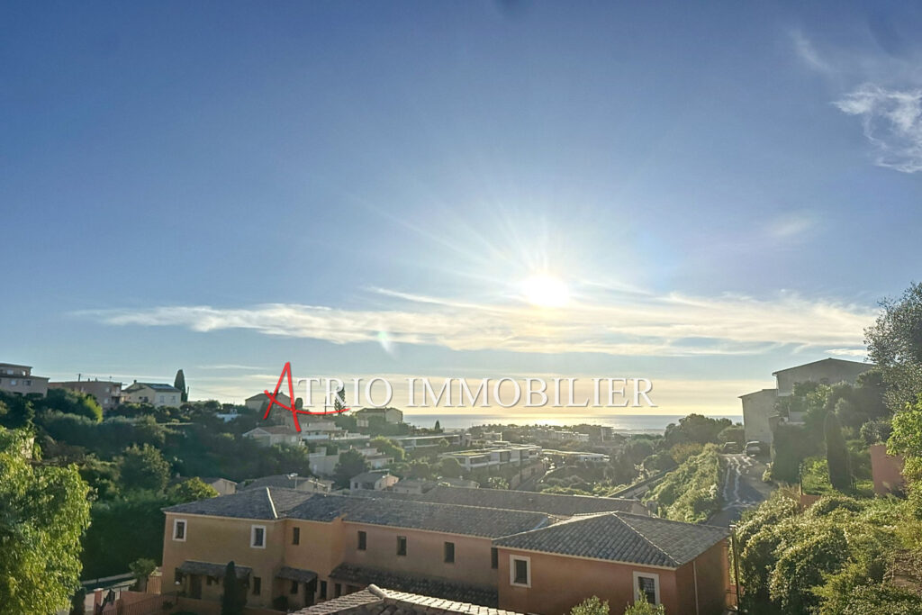 vente appartement 4 Pièce(s) – 4 pièces – 3 chambres – 100.00 m²