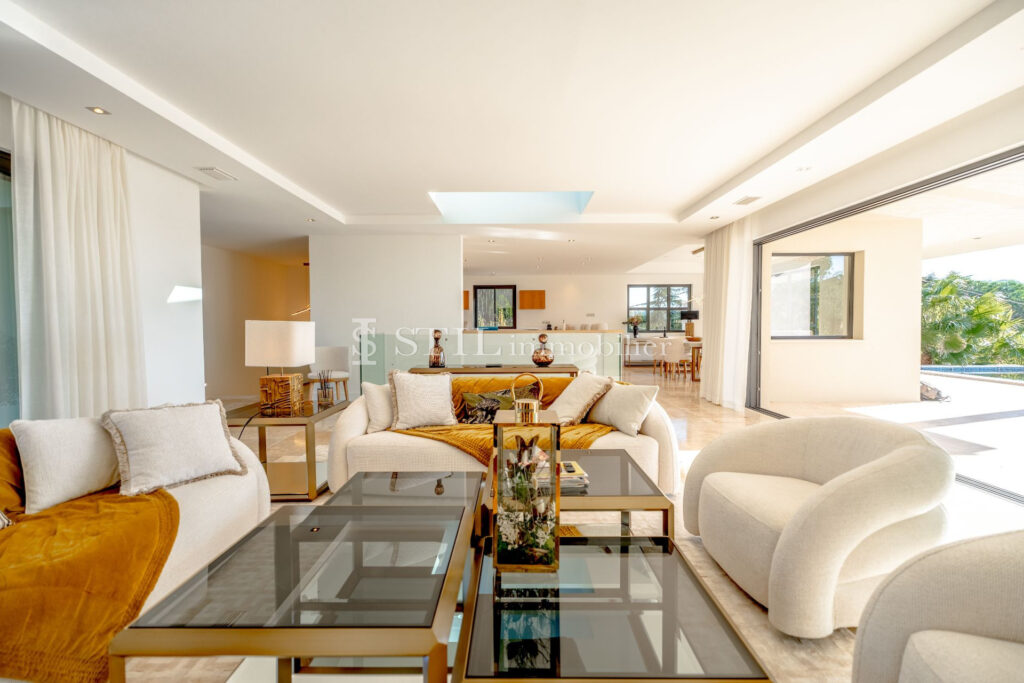 location saisonnière villa 7 Pièce(s) – 7 pièces – 4 chambres – 345.00 m²