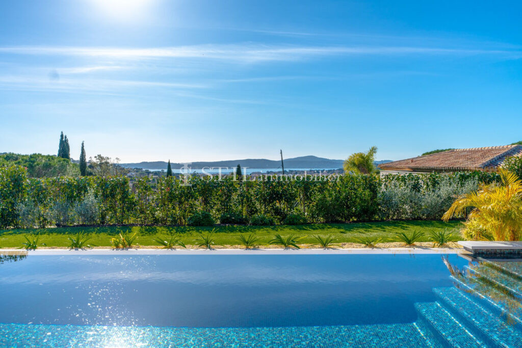 location saisonnière villa 7 Pièce(s) – 7 pièces – 4 chambres – 345.00 m²