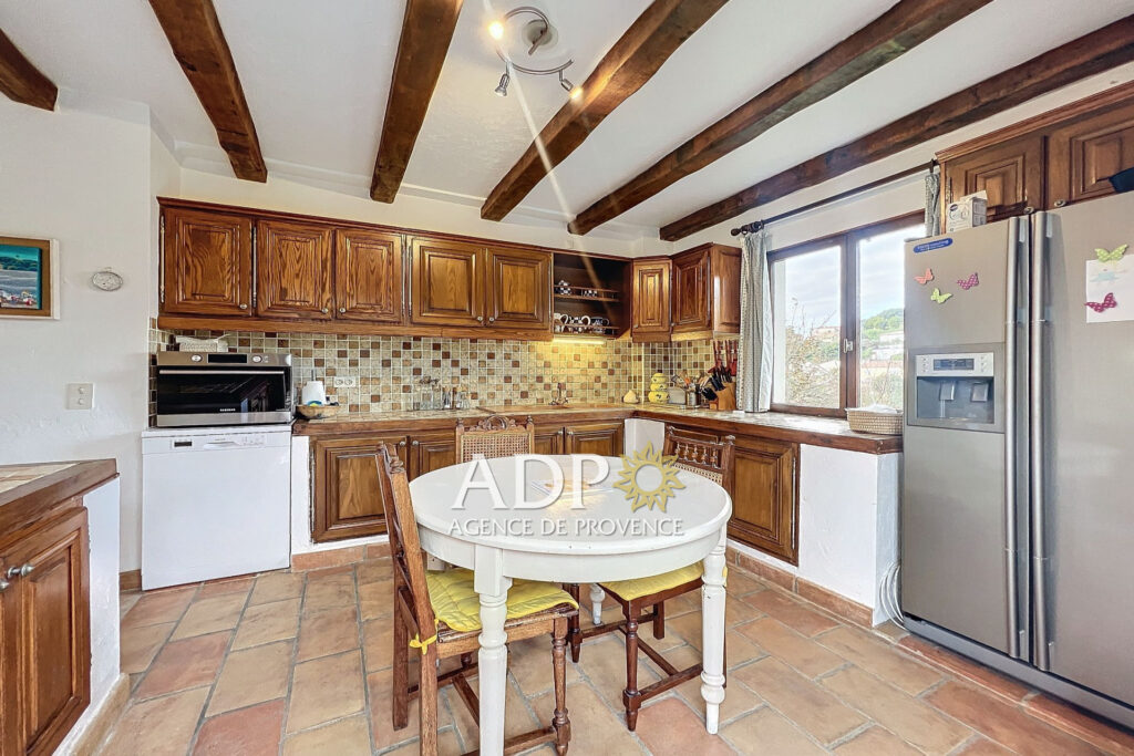 vente maison 5 Pièce(s) – 5 pièces – 4 chambres – 141.24 m²