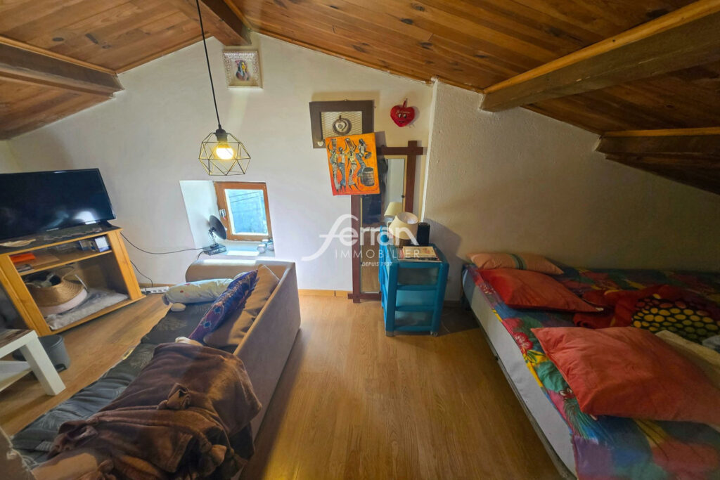 A vendre à Salernes appartement type 3/4 avec jardin – 3 pièces – 3 chambres – 90.00 m²