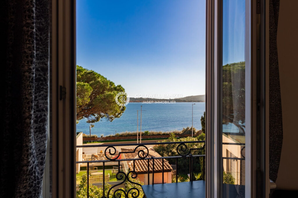 Hôtel de charme à Grimaud  – NR pièces – NR chambres – 654.00 m²
