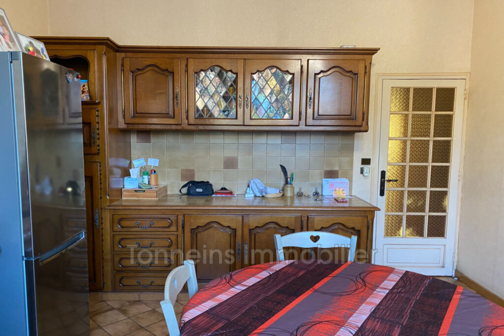 vente maison 6 Pièce(s) – 6 pièces – 5 chambres – 143.00 m²