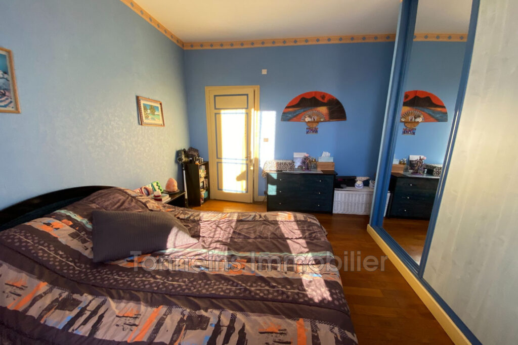 vente maison 6 Pièce(s) – 6 pièces – 5 chambres – 143.00 m²