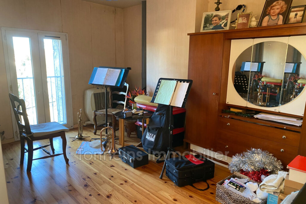 vente maison 6 Pièce(s) – 6 pièces – 5 chambres – 143.00 m²