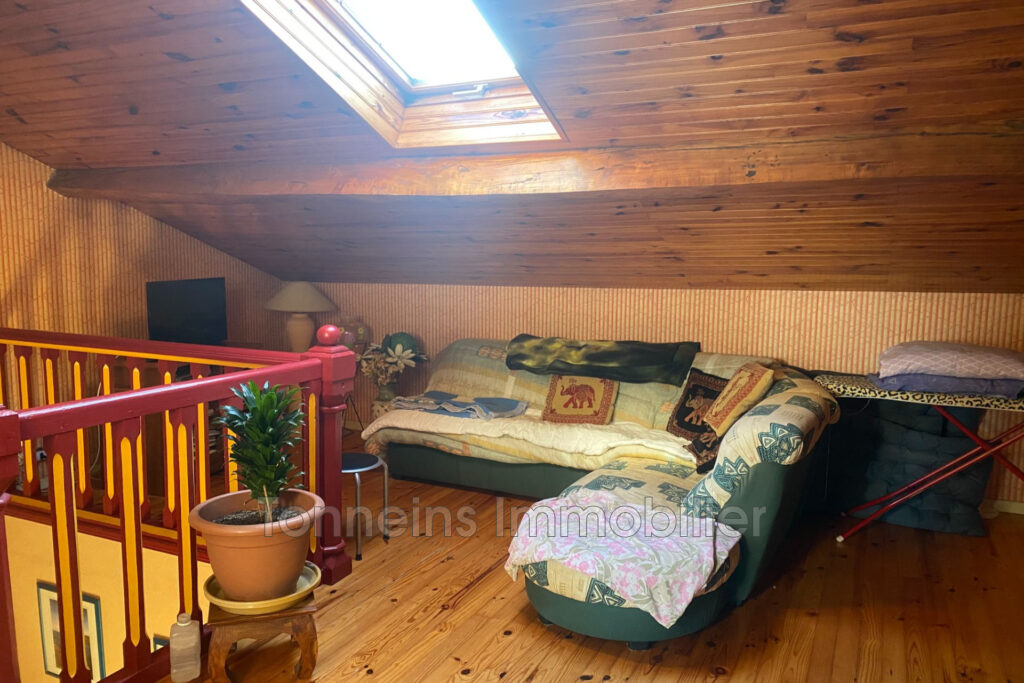 vente maison 6 Pièce(s) – 6 pièces – 5 chambres – 143.00 m²