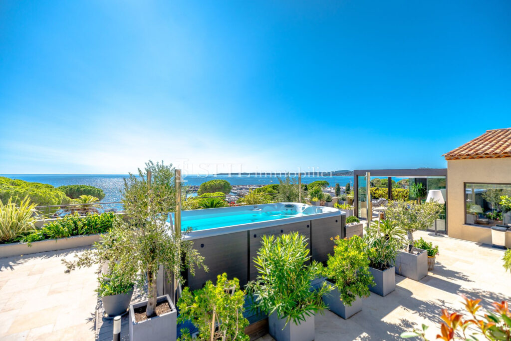 vente villa sur le toit 4 Pièce(s) – 4 pièces – 3 chambres – 177.00 m²