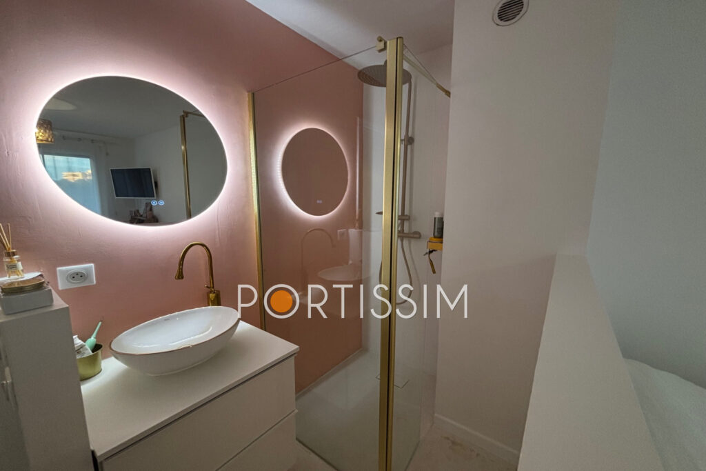 Cros-de-Cagnes – Proche bord de mer – Magnifique duplex de 110 – 4 pièces – 3 chambres – 109.00 m²