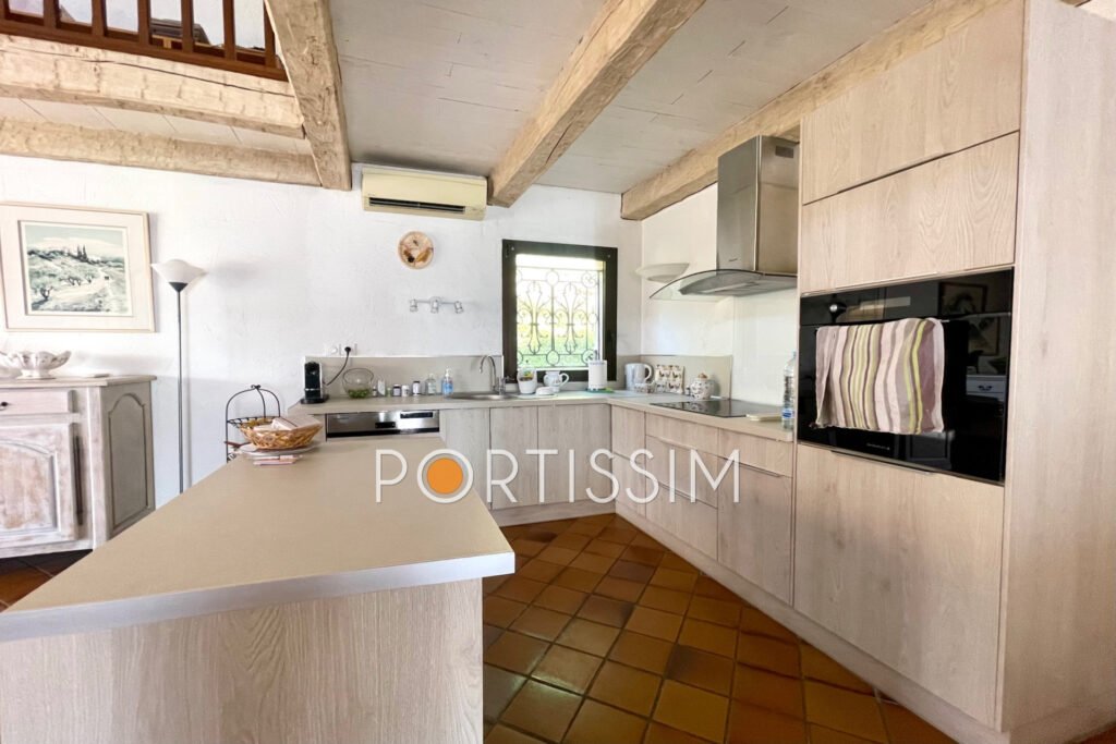 Gattières – Au calme absolu – Maison de 150m² de plain-pied –  – 6 pièces – 3 chambres – 149.00 m²