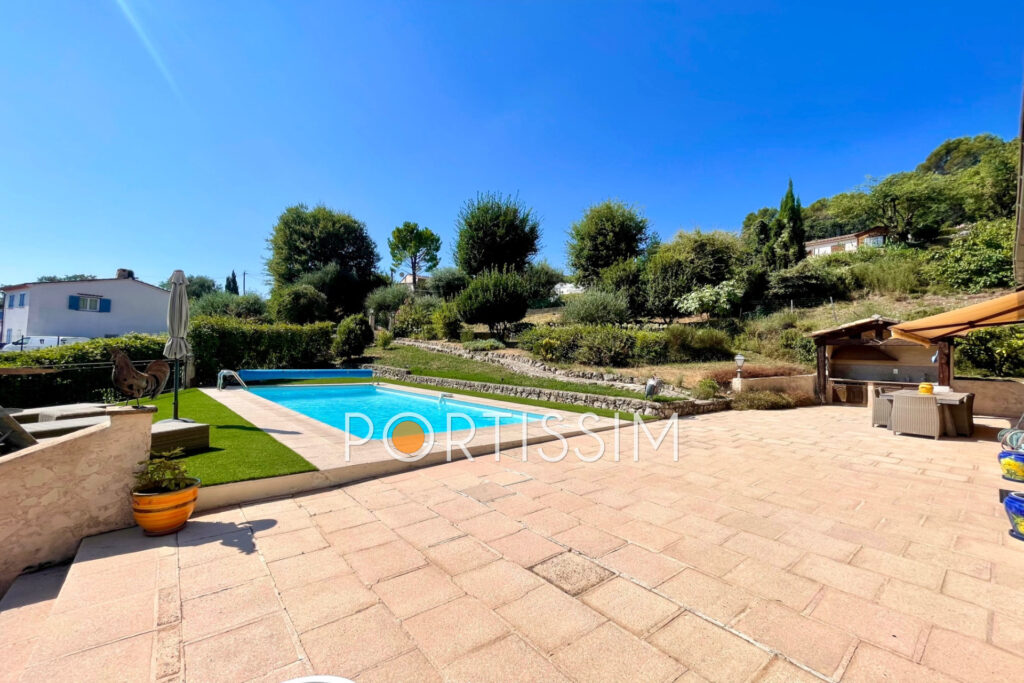 Gattières – Au calme absolu – Maison de 150m² de plain-pied –  – 6 pièces – 3 chambres – 149.00 m²