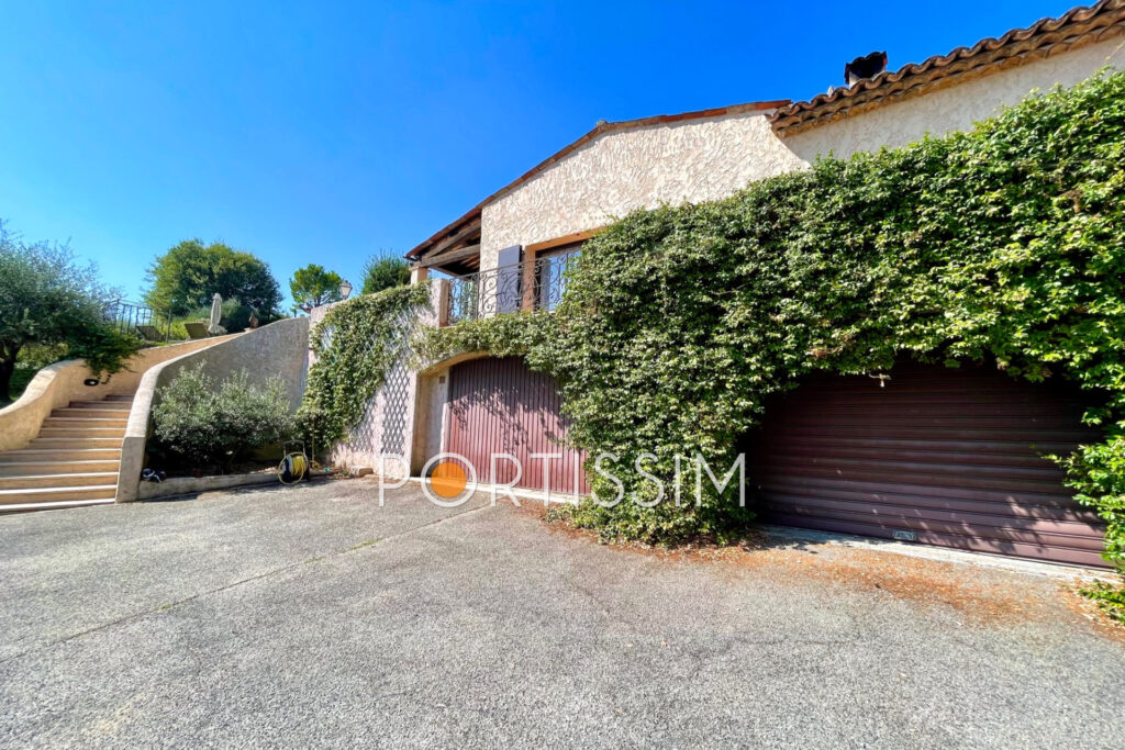 Gattières – Au calme absolu – Maison de 150m² de plain-pied –  – 6 pièces – 3 chambres – 149.00 m²